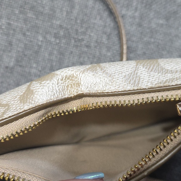 Coach Phone Crossbody Bag In Signature Canvas - Picture 3 of 4